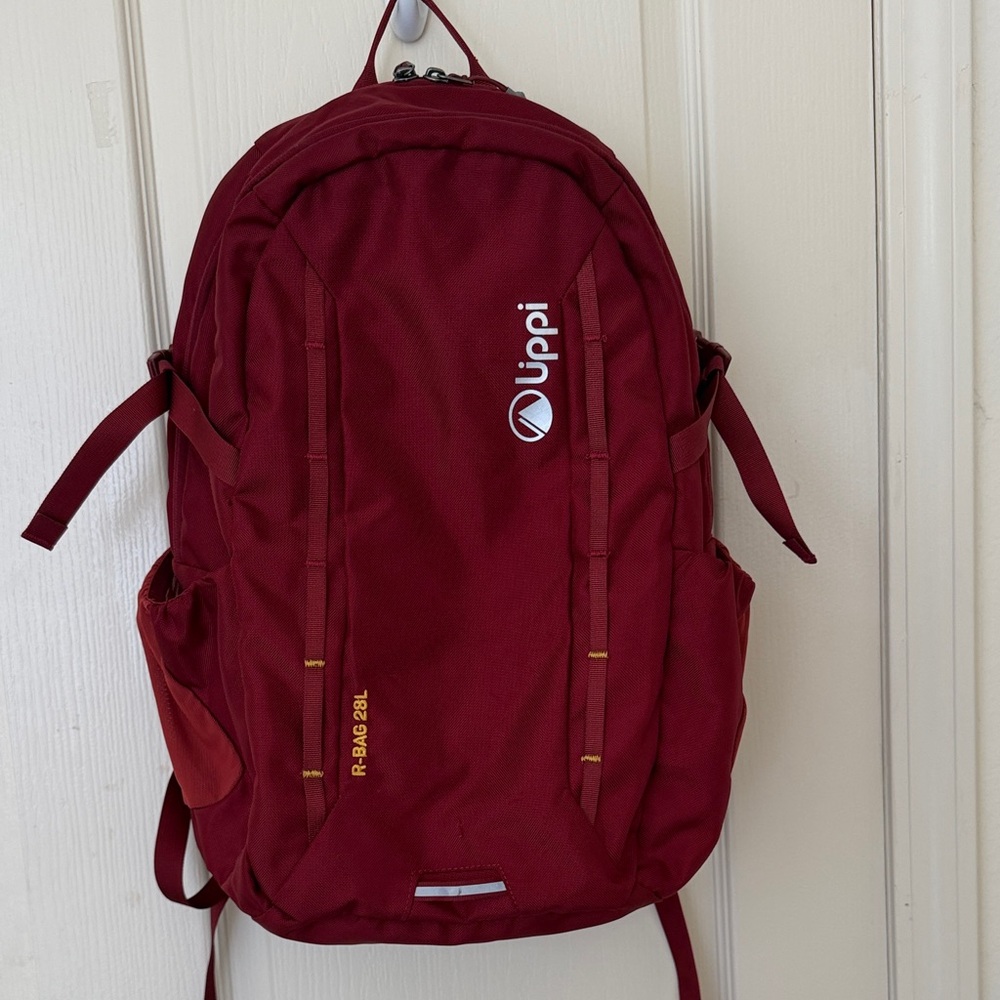 28L Backpack - Like New